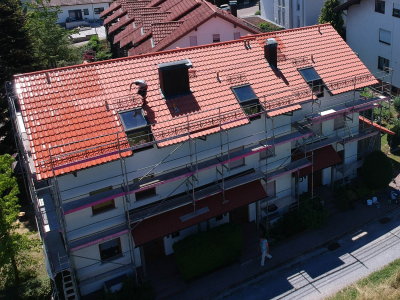 Referenz von HBV Dach: fachgerecht beschichtetes Dach mit homogener Oberfläche – Referenzobjekt 4